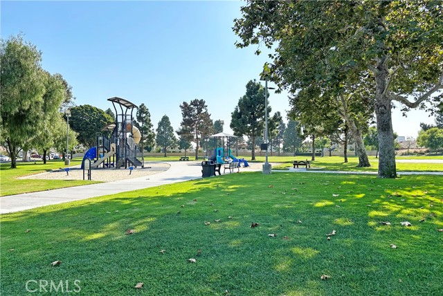 Detail Gallery Image 40 of 44 For 9111 Blackbird Ave, Fountain Valley,  CA 92708 - 4 Beds | 2 Baths