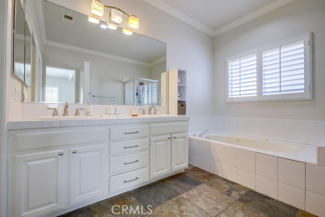 Detail Gallery Image 20 of 39 For 1581 Orange Ave, Costa Mesa,  CA 92627 - 3 Beds | 2/1 Baths