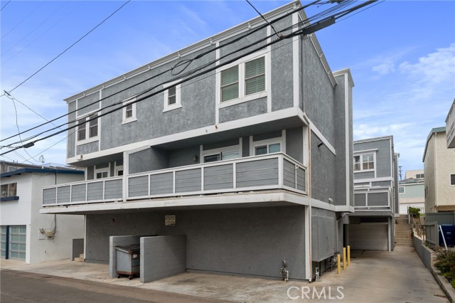 Detail Gallery Image 30 of 36 For 427 Manhattan Ave, Hermosa Beach,  CA 90254 - 2 Beds | 2/1 Baths