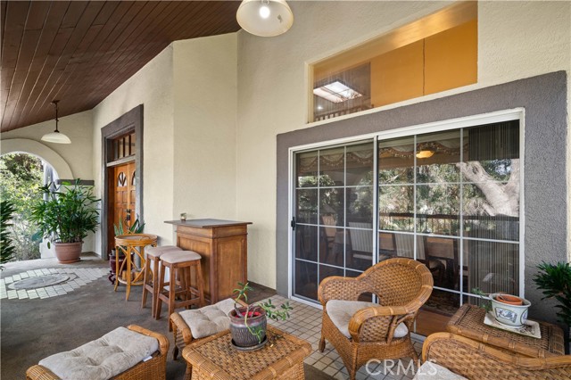 1333 Cambridge Drive photo 3