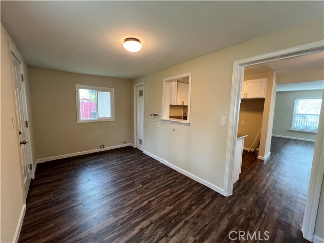 Detail Gallery Image 9 of 19 For 371 N Cleveland St, Orange,  CA 92866 - 2 Beds | 1 Baths