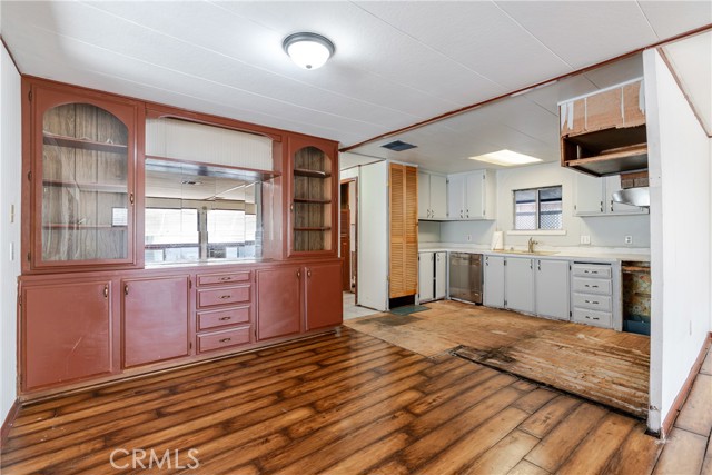 Detail Gallery Image 6 of 39 For 4800 Daleview Ave #148,  El Monte,  CA 91731 - 2 Beds | 2 Baths