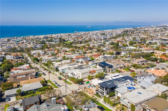 701 Longfellow, Hermosa Beach, California 90254, 5 Bedrooms Bedrooms, ,5 BathroomsBathrooms,Residential,Sold,Longfellow,SB24035110