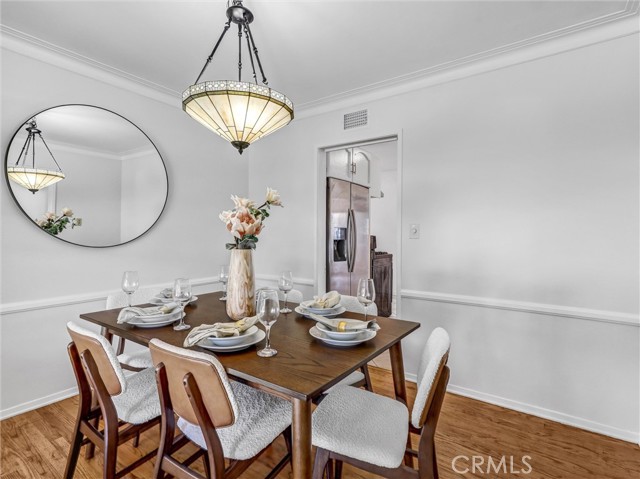 2242 S 5th Avenue, Arcadia CA: https://media.crmls.org/medias/fdac7be5-956f-4b19-b0ab-d05e69338d64.jpg
