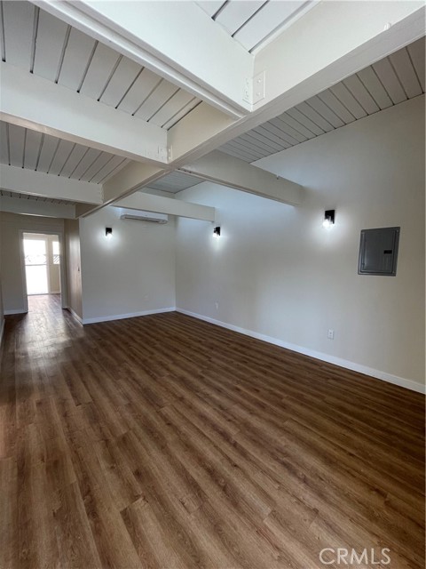 Detail Gallery Image 4 of 26 For 11571 Archwood St, North Hollywood,  CA 91606 - 3 Beds | 2 Baths
