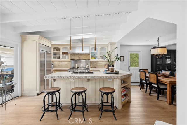 Detail Gallery Image 7 of 21 For 540 De Anza Dr, Corona Del Mar,  CA 92625 - 4 Beds | 3/1 Baths