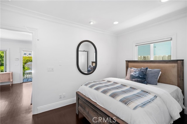 541 Thalia Street, Laguna Beach CA: https://media.crmls.org/medias/fdae51af-f275-483a-9fab-76ada48c334e.jpg