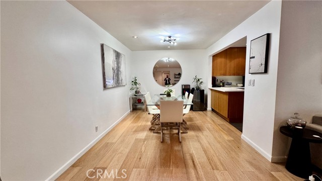 Detail Gallery Image 8 of 34 For 645 Westmount Dr #211,  West Hollywood,  CA 90069 - 1 Beds | 1 Baths