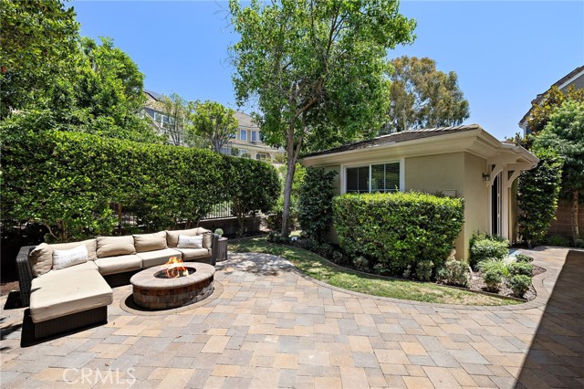 18 Beacon, Ladera Ranch CA: https://media.crmls.org/medias/fdaebef1-739f-4ab3-9aa2-d77ec683825a.jpg