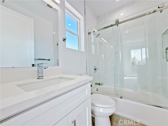 Detail Gallery Image 11 of 22 For 16111 Fairgrove Ave, La Puente,  CA 91744 - 4 Beds | 3/1 Baths