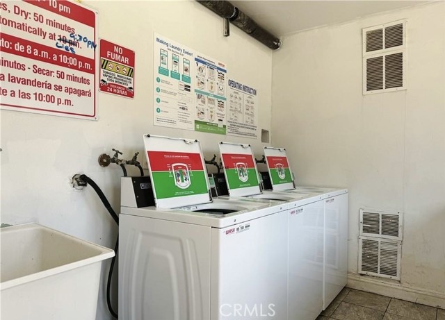 Detail Gallery Image 22 of 26 For 7320 Lennox Ave #H1,  Van Nuys,  CA 91405 - 2 Beds | 2/1 Baths