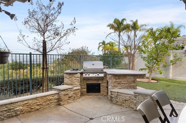 Detail Gallery Image 27 of 36 For 1461 Deer Hollow Dr, Corona,  CA 92882 - 5 Beds | 3 Baths