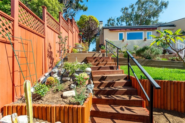 Detail Gallery Image 44 of 58 For 1404 Corona Dr, Glendale,  CA 91205 - 4 Beds | 2/1 Baths