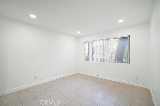 Detail Gallery Image 24 of 39 For 1044 Cabrillo Park Dr #B,  Santa Ana,  CA 92701 - 2 Beds | 1 Baths