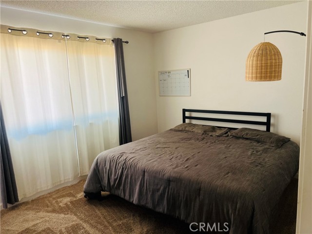 Detail Gallery Image 11 of 21 For 10852 Navajo Rd, Apple Valley,  CA 92308 - 3 Beds | 2 Baths