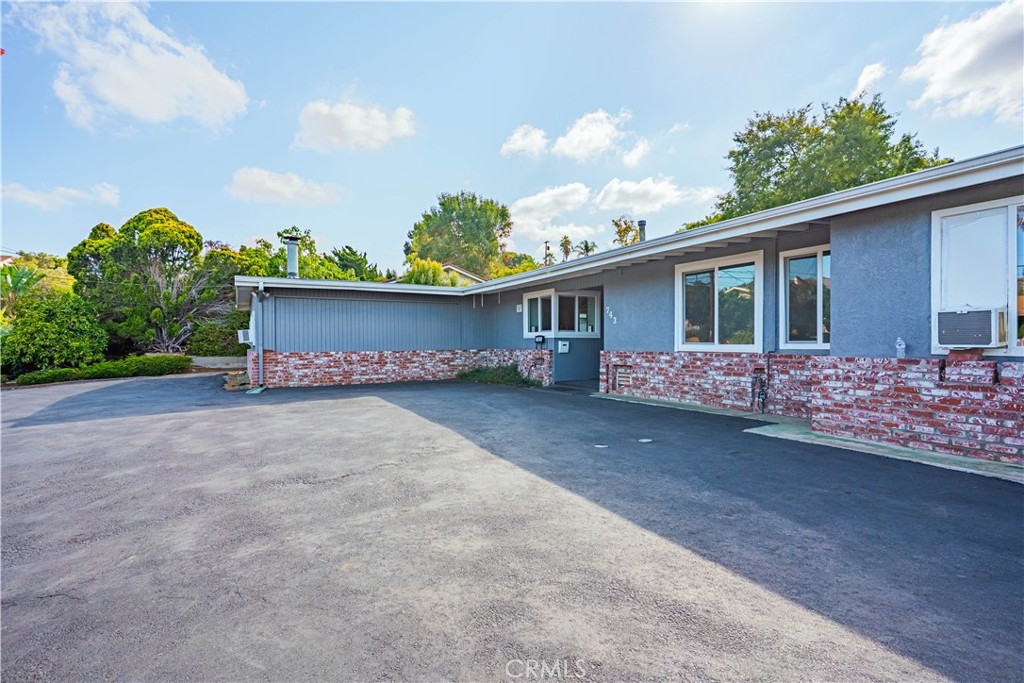 743 Alta Vista Drive