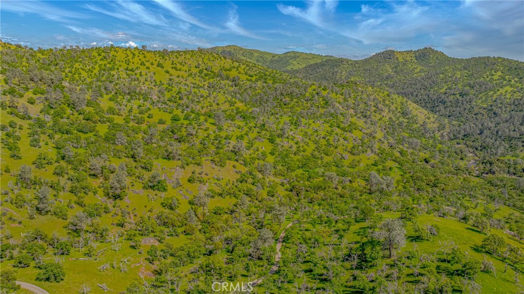 https://media.crmls.org/medias/fdb2d975-e0c8-4dee-a952-4354a4080c20.jpg?preset=X-Large