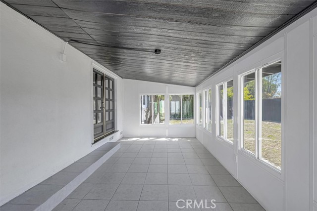 18500 Celtic Street, Porter Ranch CA: https://media.crmls.org/medias/fdb30206-7db6-48c6-87e9-f40af7a777cc.jpg