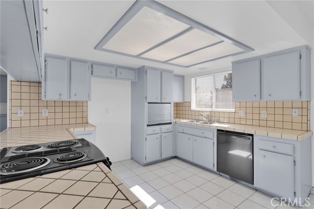 Detail Gallery Image 17 of 40 For 16757 Danbury, Hesperia,  CA 92345 - 3 Beds | 2 Baths