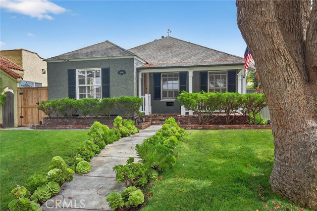 Detail Gallery Image 2 of 44 For 1508 Beech Ave, Torrance,  CA 90501 - 3 Beds | 3 Baths