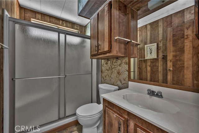 11990 North Drive, Clearlake CA: https://media.crmls.org/medias/fdb3edbd-0800-45e3-9444-89b98bd3d623.jpg
