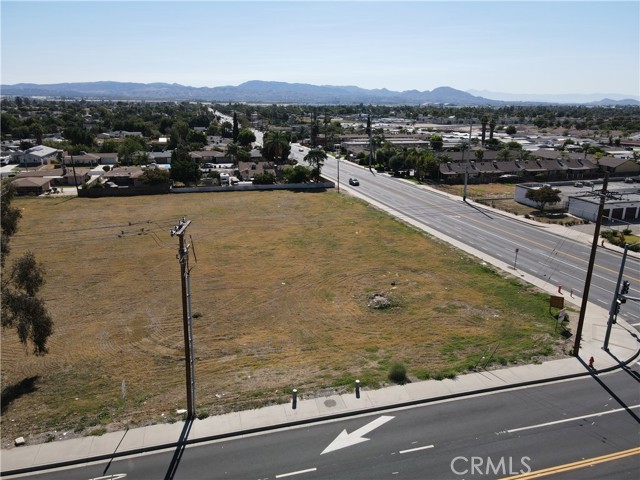 6909 Victoria Avenue, Highland, California 92346, ,Commercial Lease,For Rent,6909 Victoria Avenue,CRIV23197613