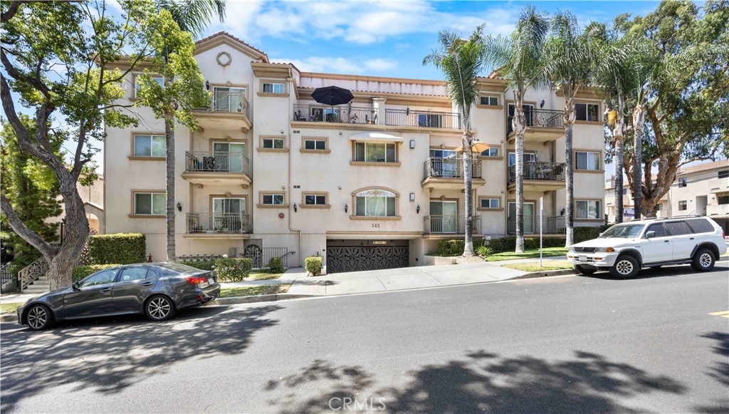565 E San Jose Avenue #204