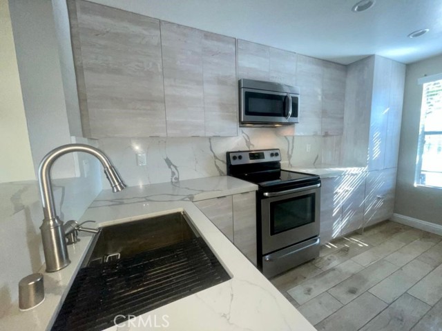 Detail Gallery Image 2 of 4 For 37 Abbeywood, Aliso Viejo,  CA 92656 - 2 Beds | 1/1 Baths