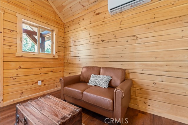 Detail Gallery Image 22 of 43 For 2222 Sierra View Dr, Arrowbear,  CA 92382 - 1 Beds | 1 Baths