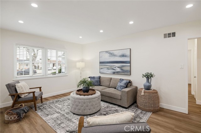 Detail Gallery Image 4 of 27 For 18017 Glenburn Ave, Torrance,  CA 90504 - 3 Beds | 2 Baths