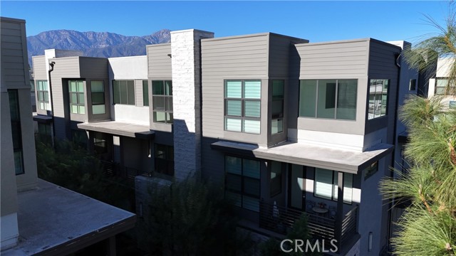 11053 Momentum Drive, Rancho Cucamonga CA: https://media.crmls.org/medias/fdb5bf29-6c31-49e2-9c6a-cdf656eabaea.jpg
