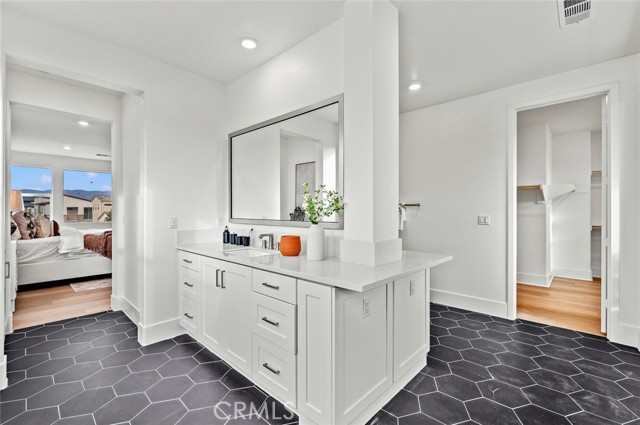 Detail Gallery Image 36 of 40 For 209 Junco, Irvine,  CA 92618 - 5 Beds | 4/1 Baths