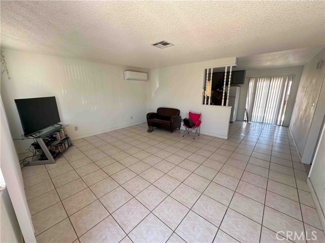 Detail Gallery Image 14 of 33 For 18609 New Hampshire St, Adelanto,  CA 92301 - – Beds | – Baths