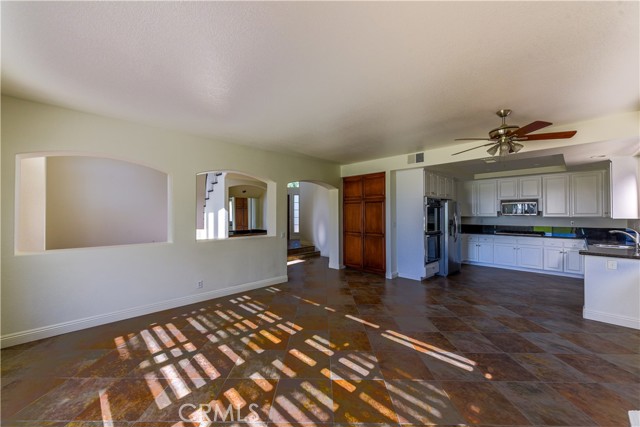 Detail Gallery Image 13 of 69 For 21455 Birdhollow Dr, Rancho Santa Margarita,  CA 92679 - 4 Beds | 2/1 Baths