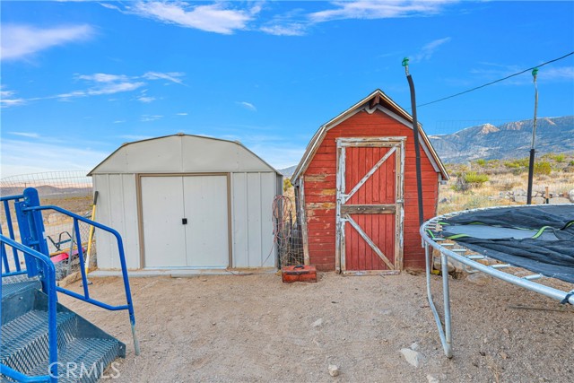 Detail Gallery Image 8 of 31 For 32623 Powerline Rd, Lucerne Valley,  CA 92356 - 2 Beds | 1 Baths