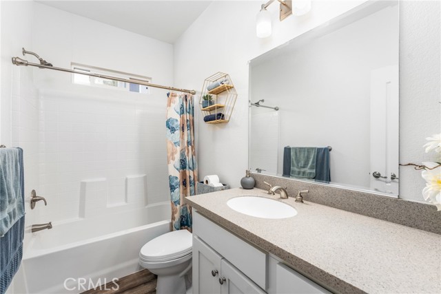 Detail Gallery Image 10 of 17 For 8086 Mission Blvd #11,  Jurupa Valley,  CA 92509 - 2 Beds | 2 Baths