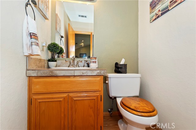 Detail Gallery Image 19 of 45 For 369 Pioneer Rd, Lake Arrowhead,  CA 92352 - 3 Beds | 2/1 Baths