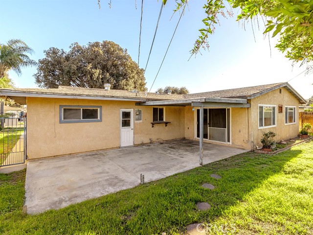 Detail Gallery Image 5 of 27 For 8815 San Vicente, Riverside,  CA 92503 - 3 Beds | 2 Baths