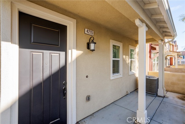Detail Gallery Image 4 of 25 For 4215 E Carmel Privado, Ontario,  CA 91761 - 3 Beds | 2/1 Baths
