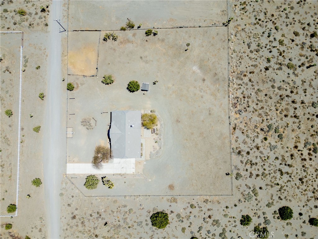 https://media.crmls.org/medias/fdba36f3-9364-4c36-afc0-895692adbab0.jpg?preset=X-Large