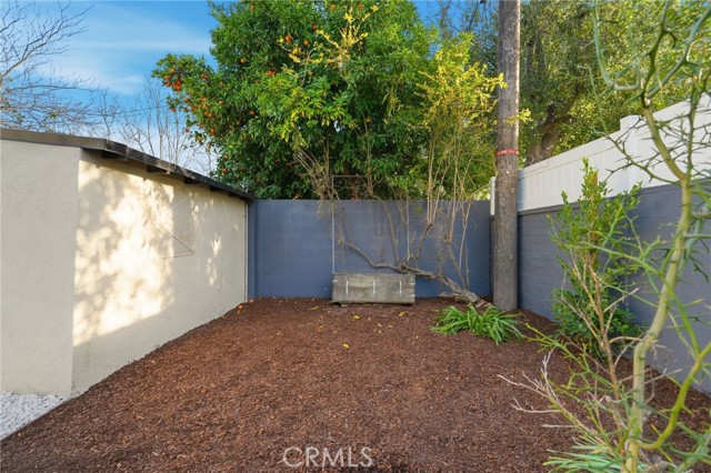 Detail Gallery Image 47 of 58 For 829 N Valley, Burbank,  CA 91505 - 2 Beds | 2 Baths