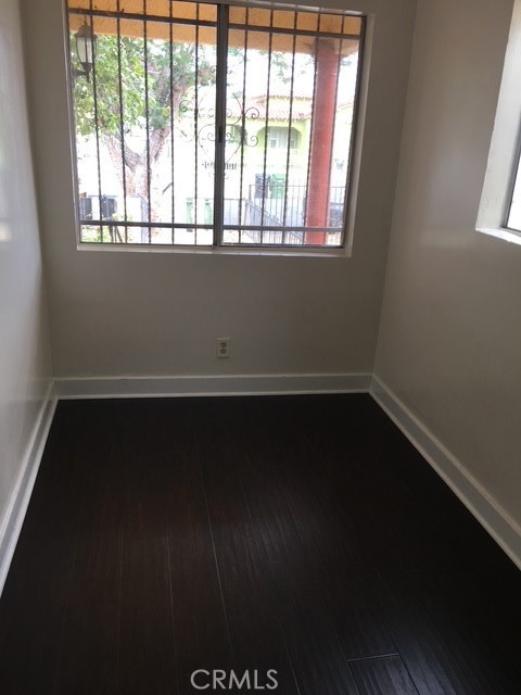 Detail Gallery Image 11 of 34 For 1742 W 82nd, Los Angeles,  CA 90047 - – Beds | – Baths