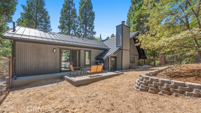 610 Pioneer, Lake Arrowhead, CA 92352