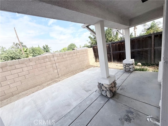 Detail Gallery Image 25 of 26 For 1315 Castledale St, Riverside,  CA 92501 - 5 Beds | 3 Baths