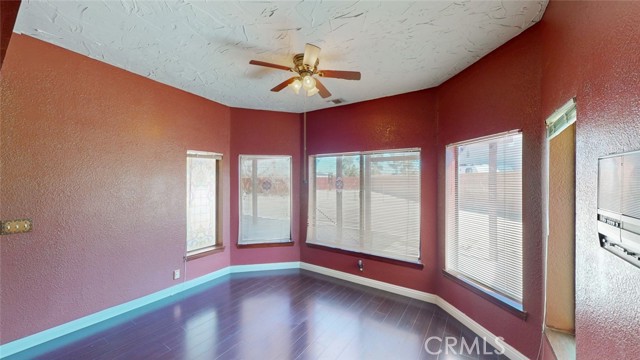 Detail Gallery Image 16 of 65 For 13889 Olathe Rd, Apple Valley,  CA 92307 - 5 Beds | 2/1 Baths