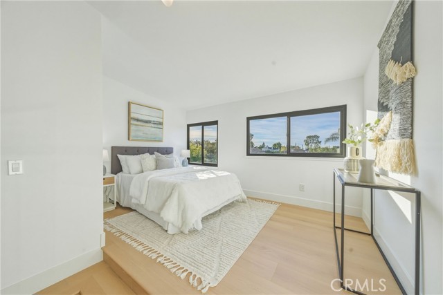 Detail Gallery Image 29 of 59 For 15335 Seine Cir, Irvine,  CA 92604 - 6 Beds | 4 Baths