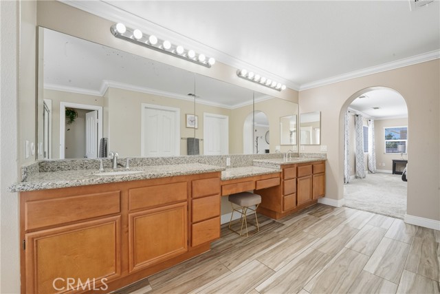 Image 21 of 37 For 27687 Fairmont