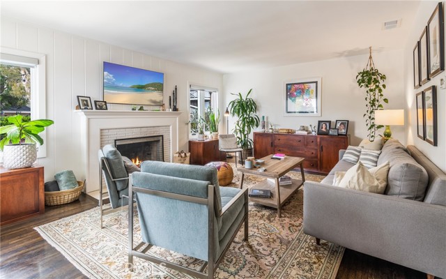 316 7th Street, Manhattan Beach, California 90266, 3 Bedrooms Bedrooms, ,2 BathroomsBathrooms,Residential,Sold,7th,SB22117653