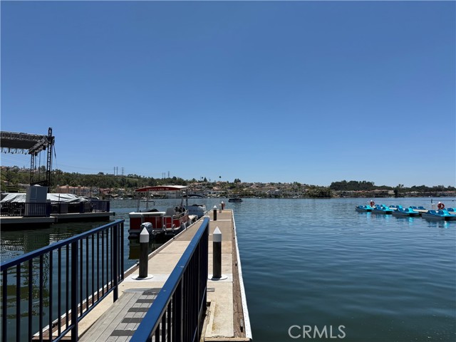 27201 Via Aurora, Mission Viejo CA: https://media.crmls.org/medias/fdbef897-bc07-4268-b4b3-41cb5d420013.jpg