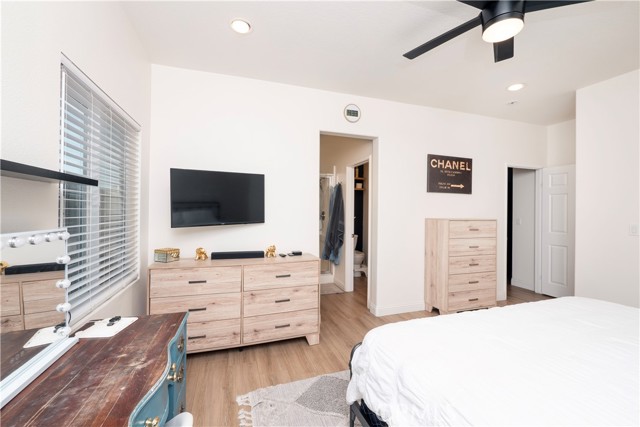 1586 W Mcwethy Street, Rialto CA: https://media.crmls.org/medias/fdbf9c67-c0ca-4bee-be04-f0675ecd77e4.jpg